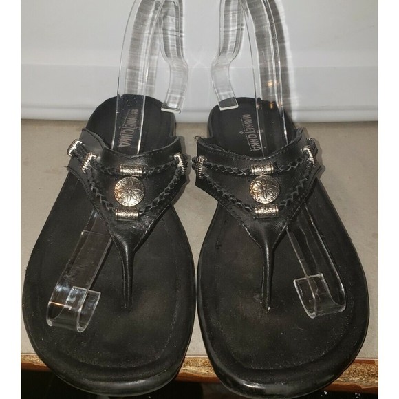 MINNETONKA Mocassins Black Leather Slide On Silverthorne Thong Sandals Size 9 - Picture 2 of 9